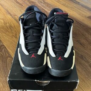 Jordan 14 Retro
Black Toe (2014)
